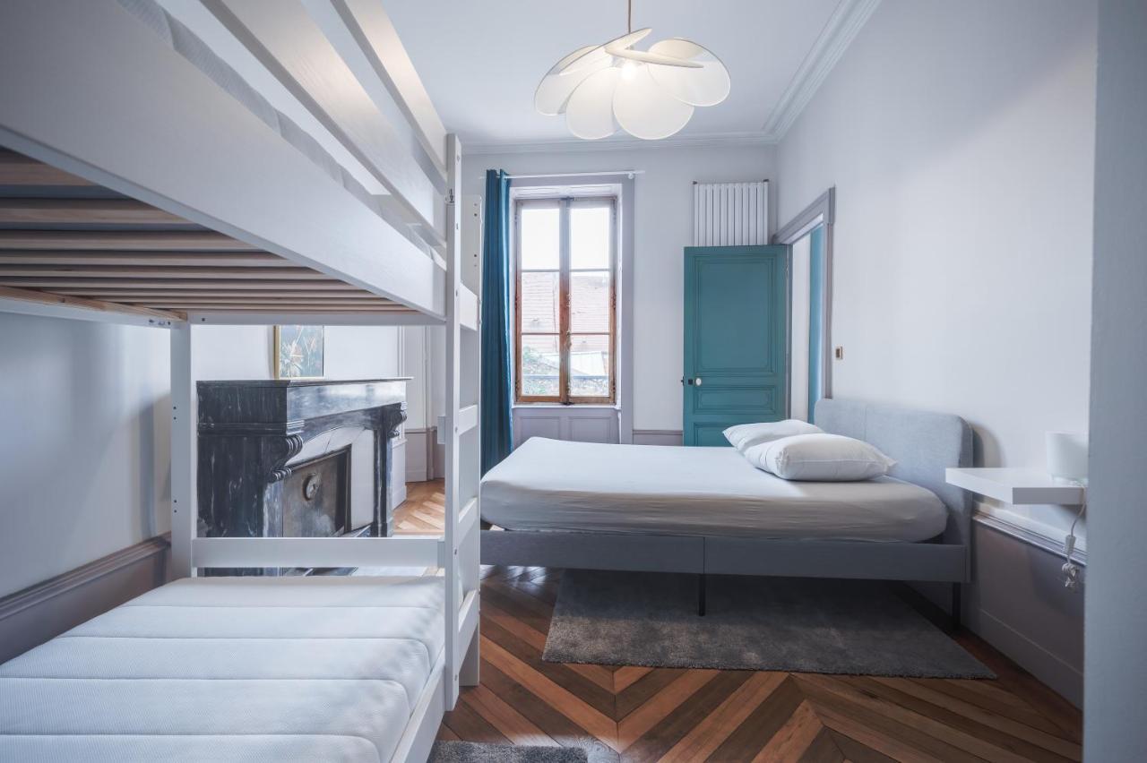 Grand Appartement 8 Personnes Terrasse Privative Hyper Centre Calme Lons-le-Saunier Buitenkant foto