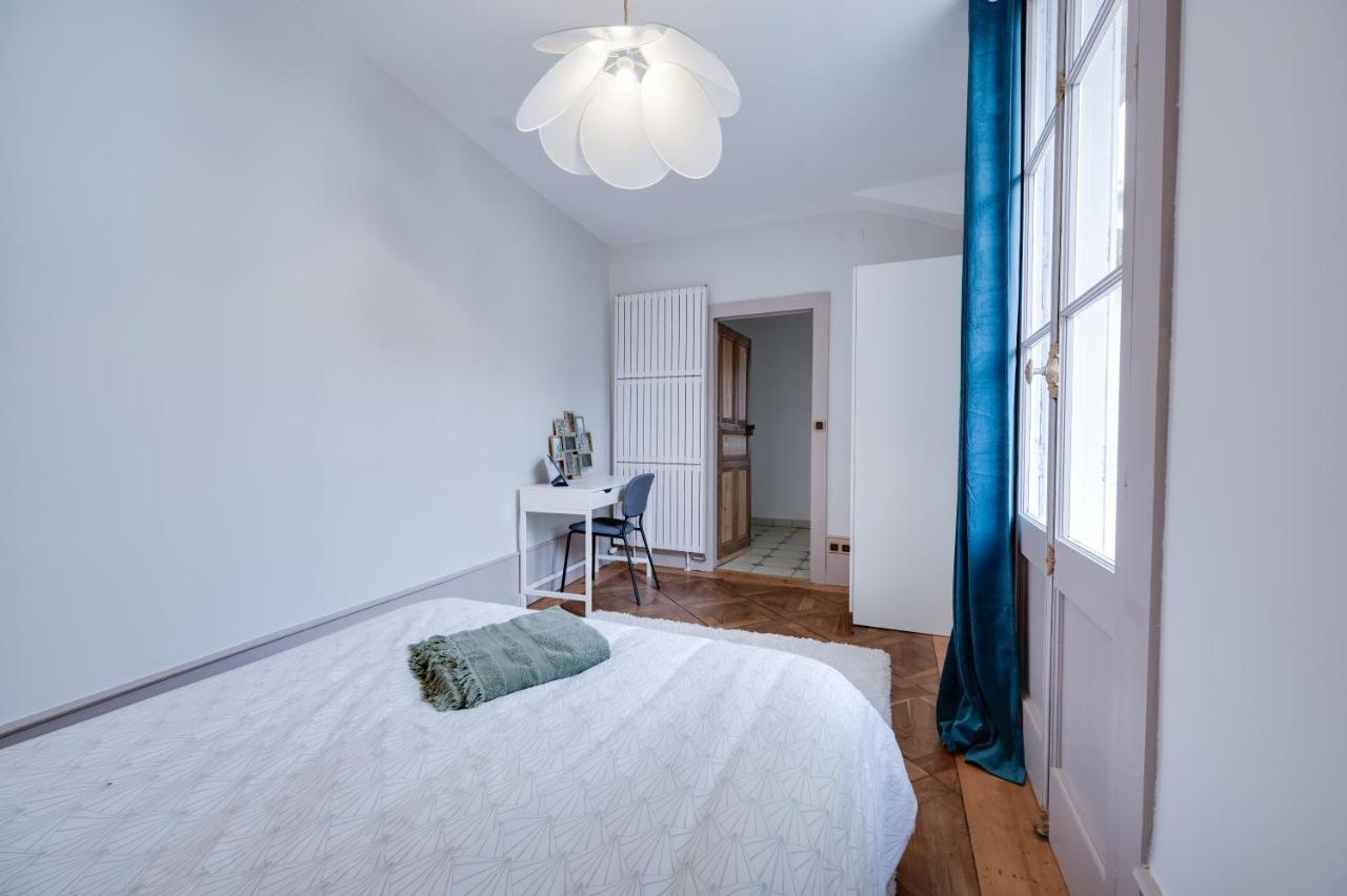 Grand Appartement 8 Personnes Terrasse Privative Hyper Centre Calme Lons-le-Saunier Buitenkant foto